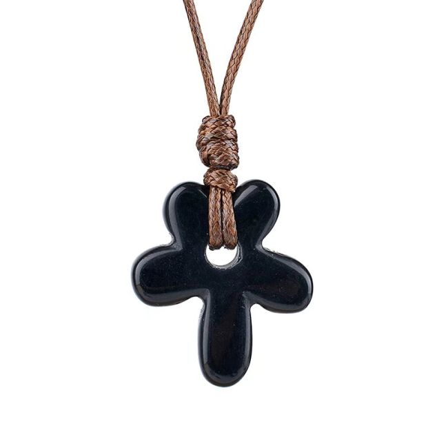 Weihrauch bei Halskette aus schwarzem Obsidian mit Blume