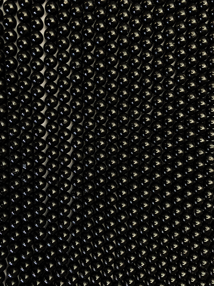Schwarzes Turmalin A Perlen 8mm auf 40cm Faden