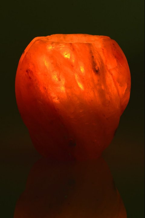 Weihrauch bei Kerzenhalter aus 900 g natürlichem, geripptem Salzkristall|de