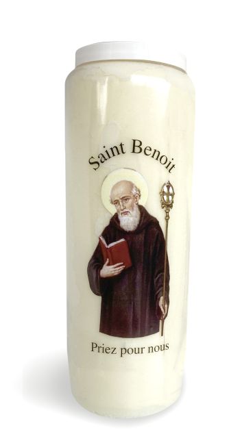 Novene Sens Heiligen Benedikt betend