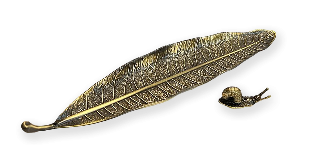 Metall-Räucherstäbchenhalter, Blattform mit bronzefarbener Schnecke, 25 cm