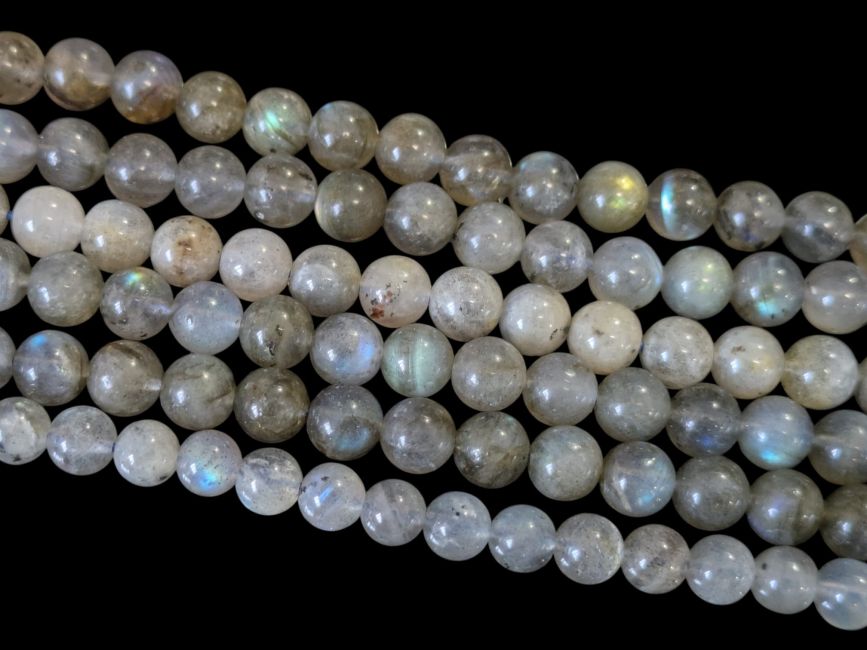 Weihrauch bei A-Labradoritperlen, 5,5–6,5 mm, an 40 cm Draht|de