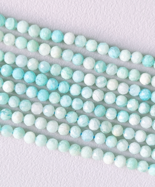 Facettierte Amazonit-AA-Perlen 3–4 mm auf 40 cm Draht