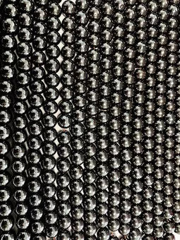 Strang aus runden Hämatit-Perlen A 6 mm