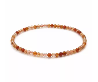 Armband aus Facettiertem Karneol A – 3-mm-Perlen