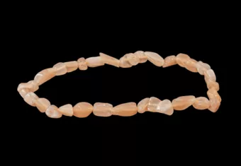 Rosa Mondstein-Armband A gerollte Steine