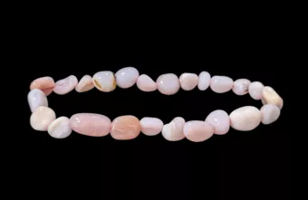 Rosa Opal-Armband A gerollte Steine