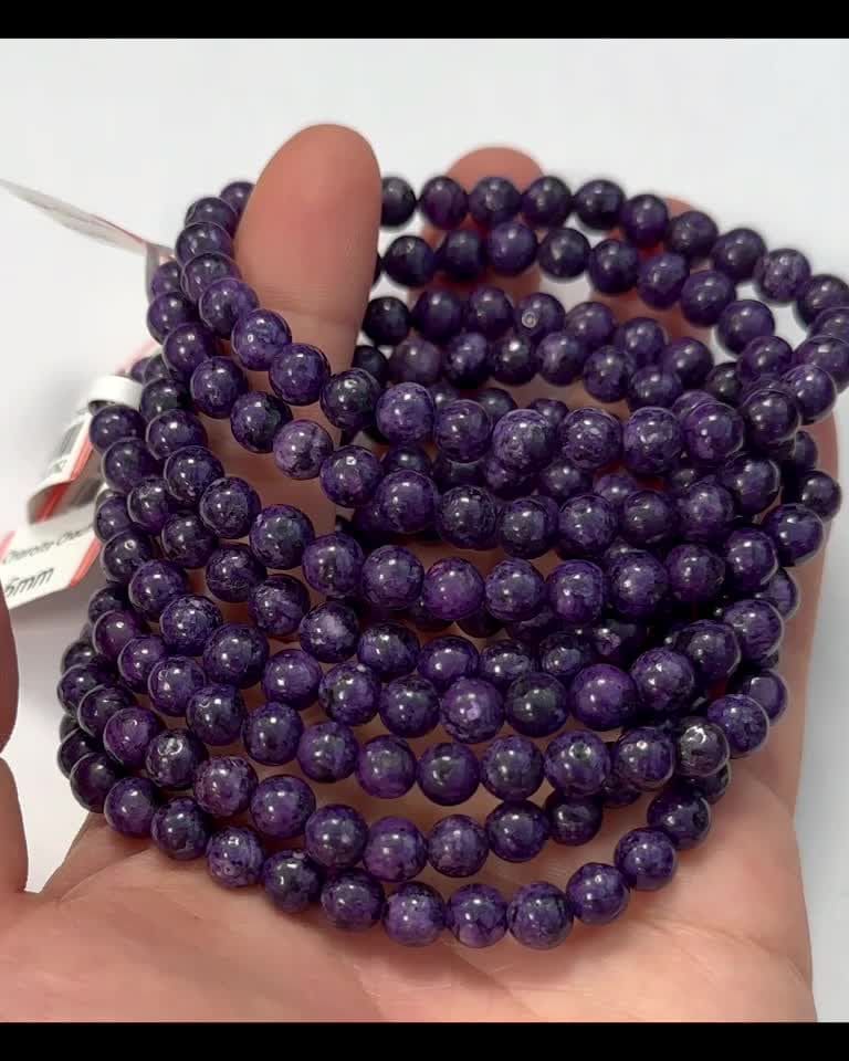 Beheiztes Charoite-Armband 6 mm Perlen