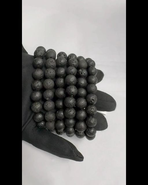 10mm Lavasteinarmband