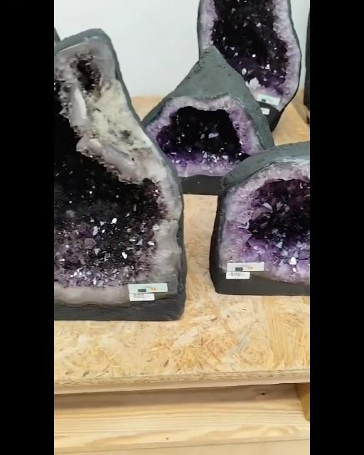 Kathedrale Amethyst Geode AA 18,6 kg