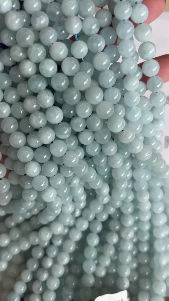 Aquamarin A Perlen 8–8,5 mm auf 40 cm Draht