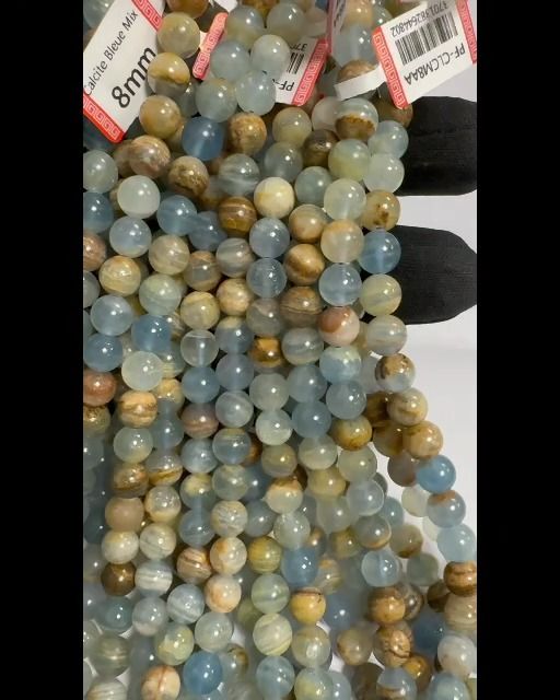 Blauer Calcit Mix AA 7–8 mm auf 40 cm Draht