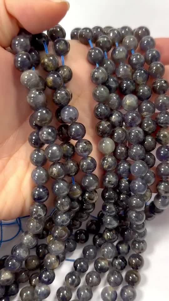 Cordierit-Lolite-Perlen 8 mm auf einem 40 cm langen Faden
