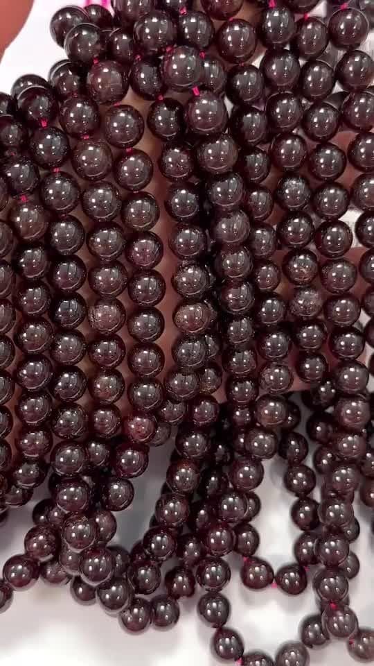 Rote Granat-A-Perlen 7–8 mm auf 40 cm Draht