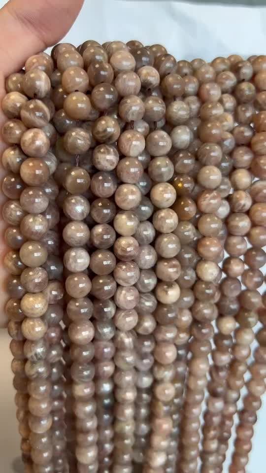 Schwarzer Mondstein AA Perlen 8mm auf einem 40 cm langen Faden