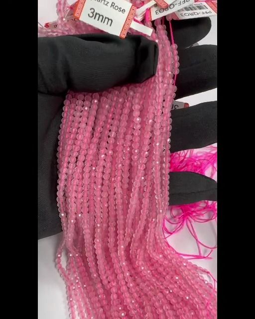 Facettierte Rosenquarz A 3mm Perlen auf 40cm Draht