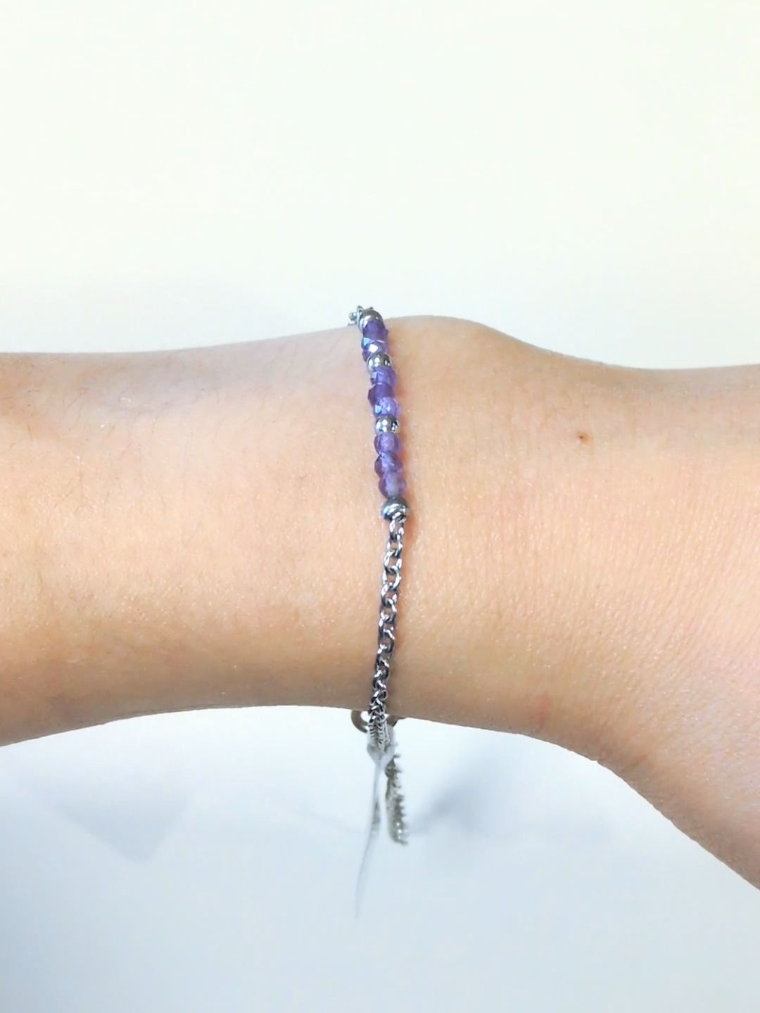 Facettiertes Amethyst-Armband – Silberner Edelstahl